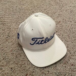 NWOT Titleist Hat Size 7